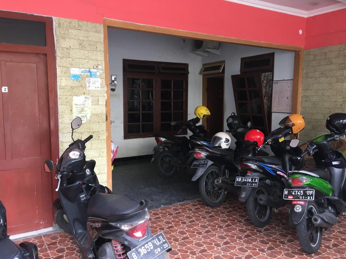 Hotel Destiny House Yogyakarta Exterior foto