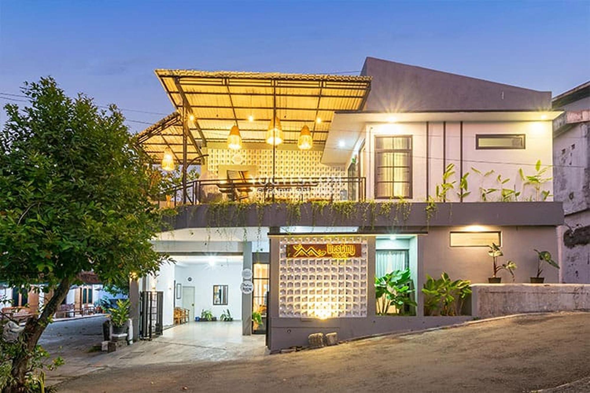 Hotel Destiny House Yogyakarta Exterior foto